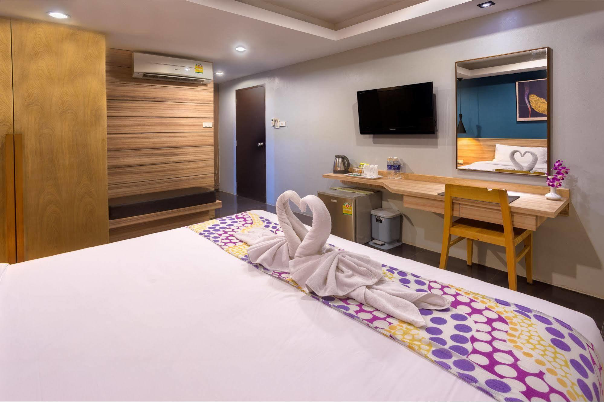 Hotel Memory Patong - Sha Certified Extérieur photo
